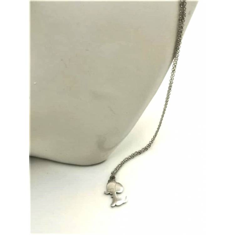 Collier tendance chien Snoopy couleur argent en acier inoxydable 316L pour femme