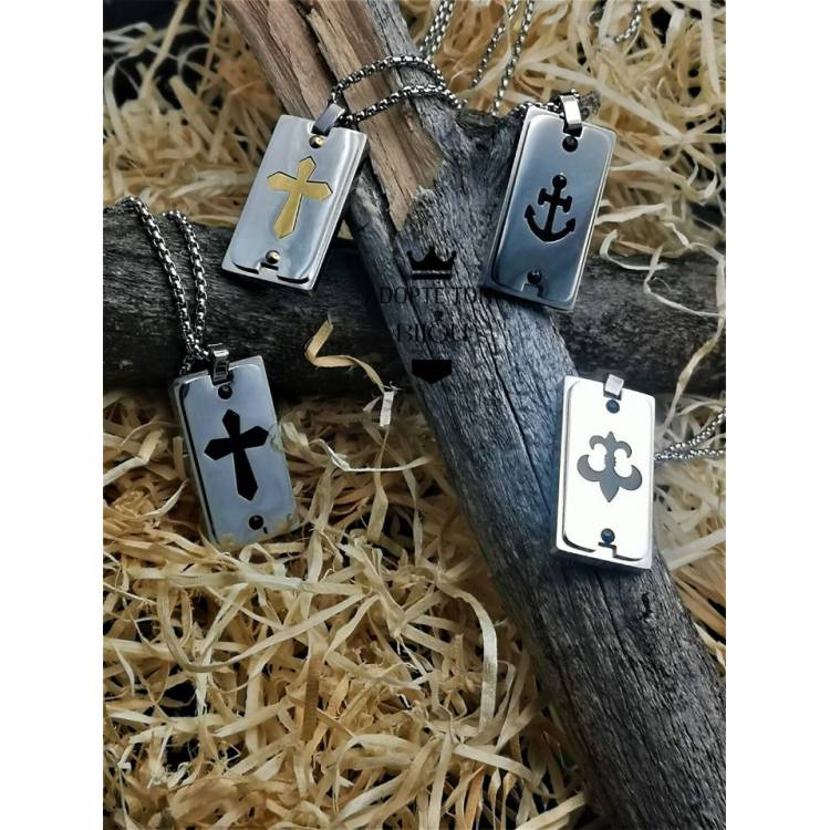 Collier et médaillon couleur argent fleur de lys noire en acier inoxydable