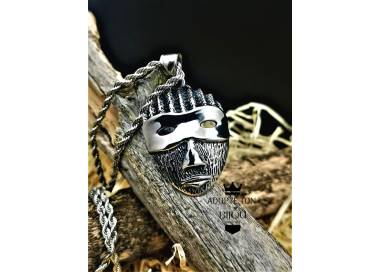 Collier et pendentif masque tribal couleur argent en acier inoxydable