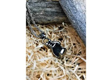 Collier et pendentif Gant de Boxe Rocky couleur argent en acier inoxydable