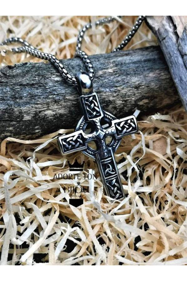 Pendentif Celtique Croix De Malte Ancien - Couleur Argent, Bijou Vintage - Occasion En Excellent état (vérifié Atelier)