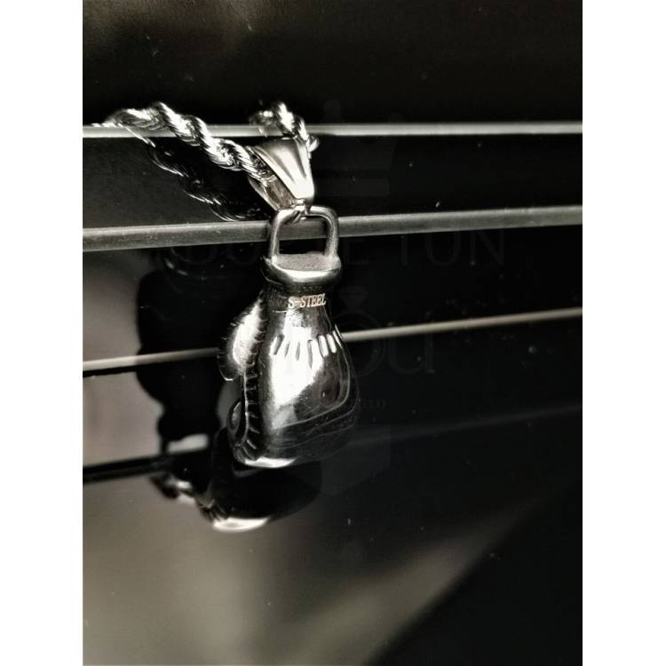 Collier et pendentif Gant de Boxe Rocky couleur argent en acier inoxydable
