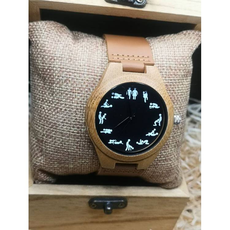 Montre en bois Kamasutra création artisanale pour homme et femme