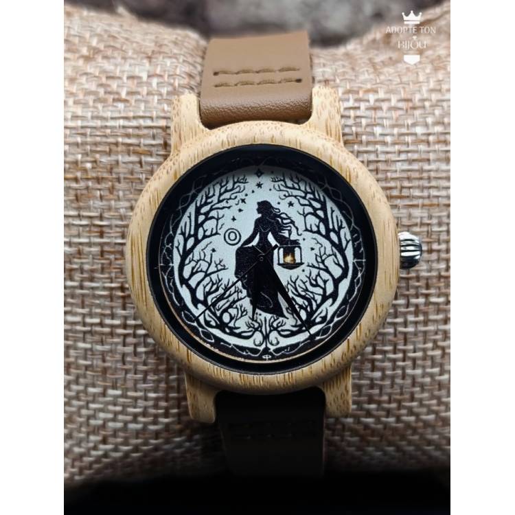 Montre en bois spirituelle sorcière arbre de vie