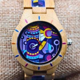 montre en bois desigual