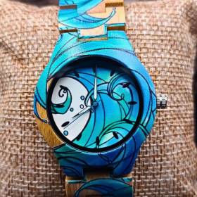 Montre en bois vague : Du style avec une pièce artisanale