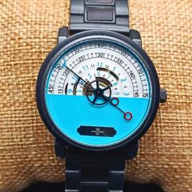 Montre en bois automatique Boussole Marine bleu création unique sur coussin