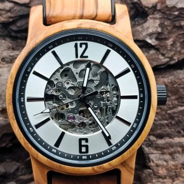 Montre en bois artisanale automatique Amour Fou