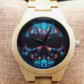 Montre en bois Steampunk La Rébellion mystique accessoire de mode