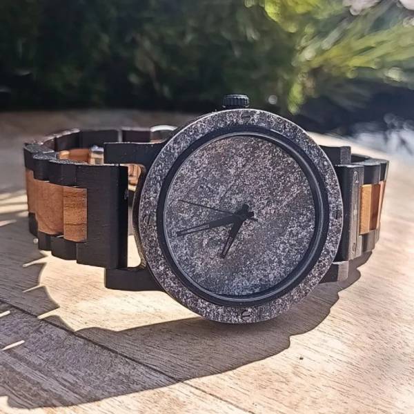 Montre en bois Golem | Cadran en pierre | Bracelet bois accessoire de mode