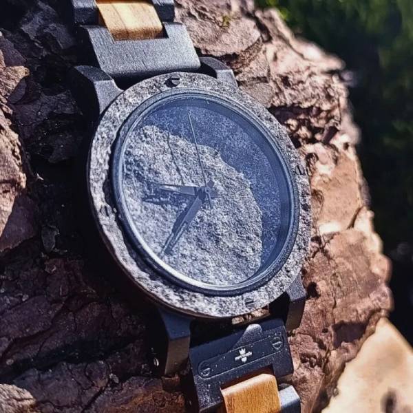 Montre en bois Golem | Cadran en pierre | Bracelet bois bijou tendance