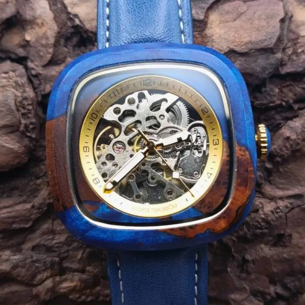 Montre en bois automatique abysse azuré